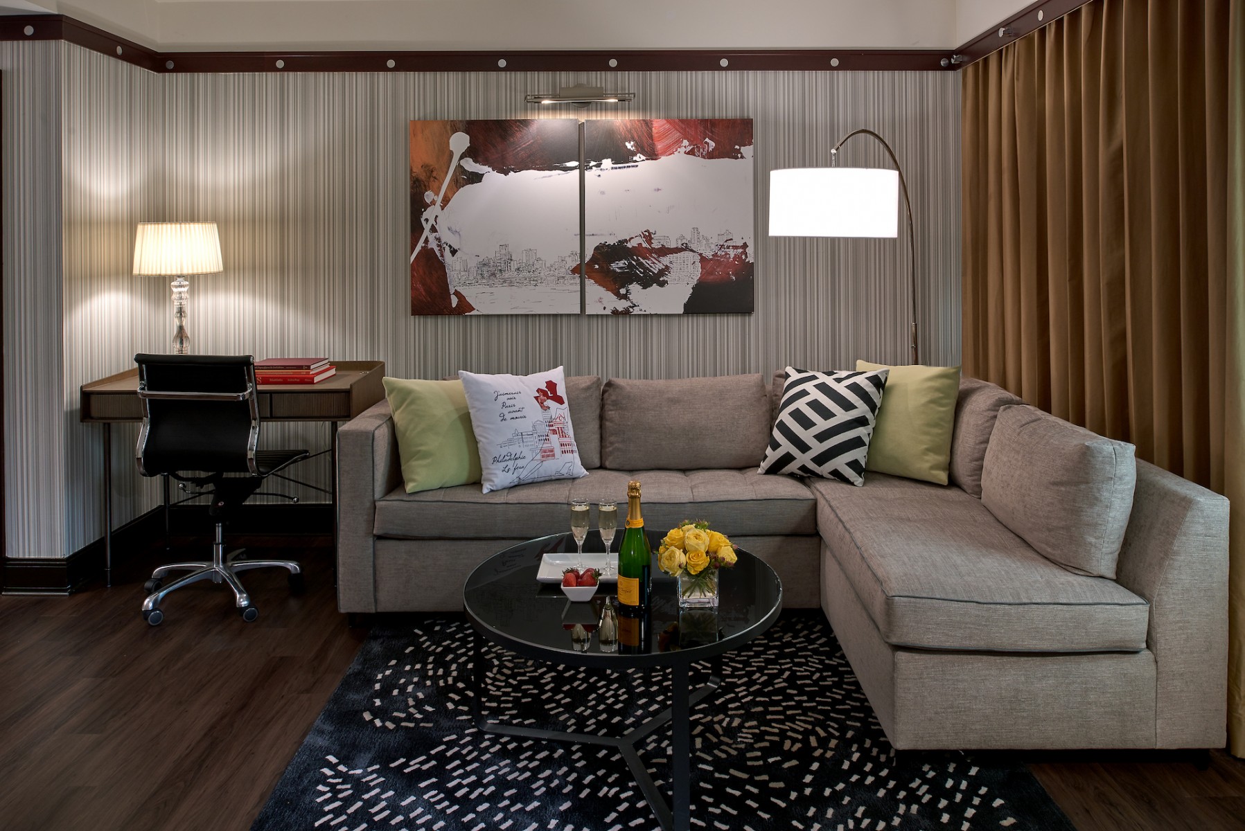 Photo of the hotel Sofitel Philadelphia at Rittenhouse Square: Prestige s living room